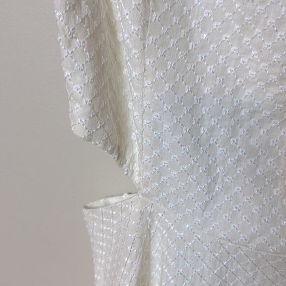 Elliatt White Midi Dress - Picture 8 of 15